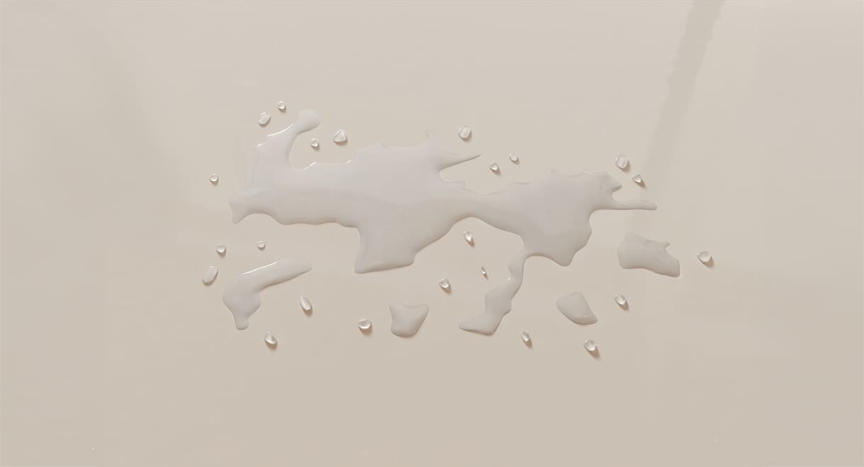 Ceramic surface without hydrophobic coating